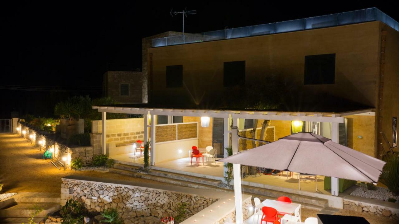 Le Suites Del Carrubo Фавиньяна Экстерьер фото